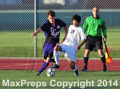 Thumbnail 2 in Carlsbad vs. Loyola (CIF SoCal Regional D1 Final) photogallery.