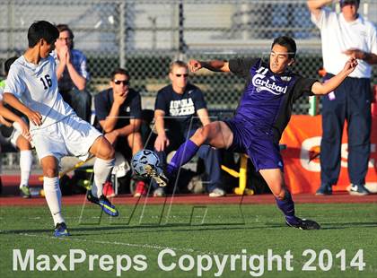 Thumbnail 1 in Carlsbad vs. Loyola (CIF SoCal Regional D1 Final) photogallery.