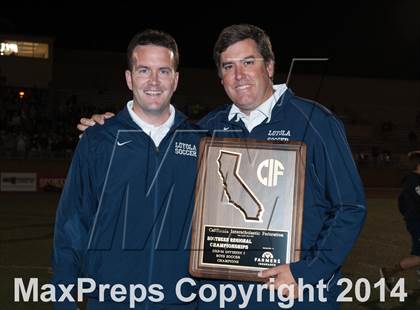 Thumbnail 2 in Carlsbad vs. Loyola (CIF SoCal Regional D1 Final) photogallery.