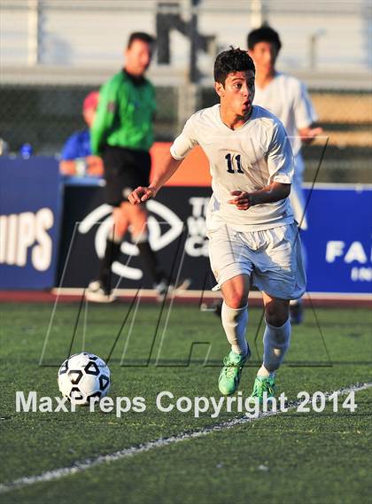 Thumbnail 1 in Carlsbad vs. Loyola (CIF SoCal Regional D1 Final) photogallery.