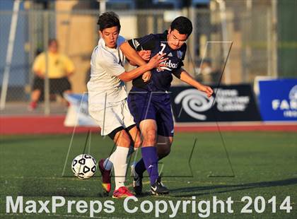 Thumbnail 2 in Carlsbad vs. Loyola (CIF SoCal Regional D1 Final) photogallery.