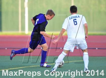 Thumbnail 1 in Carlsbad vs. Loyola (CIF SoCal Regional D1 Final) photogallery.