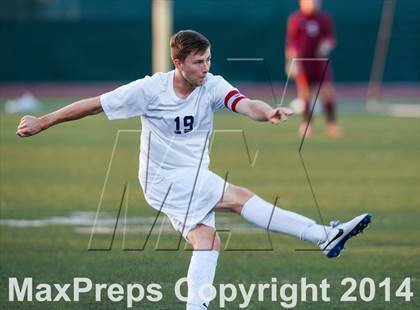 Thumbnail 3 in Carlsbad vs. Loyola (CIF SoCal Regional D1 Final) photogallery.