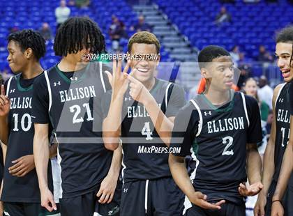 Thumbnail 3 in Veterans Memorial vs. Ellison (UIL 5A Basketball Semifinal Medal Ceremony) photogallery.