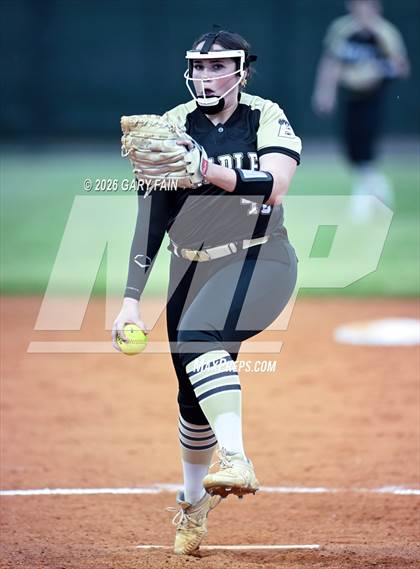 Thumbnail 3 in Bradley Central @ Hixson photogallery.