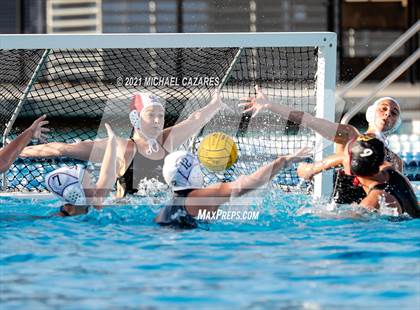Thumbnail 3 in Bishop's vs. Carlsbad (CIF SDS Open Final) photogallery.