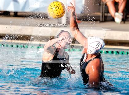 Thumbnail 3 in Bishop's vs. Carlsbad (CIF SDS Open Final) photogallery.