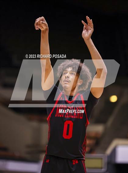 Thumbnail 2 in McFarland vs. Madera South (CIF CS D V Championship) photogallery.