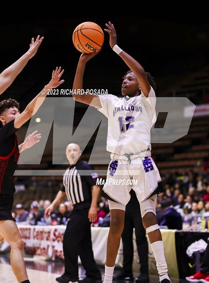 Thumbnail 1 in McFarland vs. Madera South (CIF CS D V Championship) photogallery.