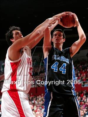 Thumbnail 2 in Mater Dei vs. Villa Park (CIF SoCal D2 Final) photogallery.