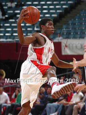 Thumbnail 2 in Mater Dei vs. Villa Park (CIF SoCal D2 Final) photogallery.