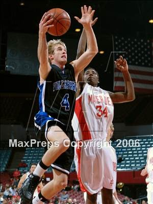 Thumbnail 2 in Mater Dei vs. Villa Park (CIF SoCal D2 Final) photogallery.