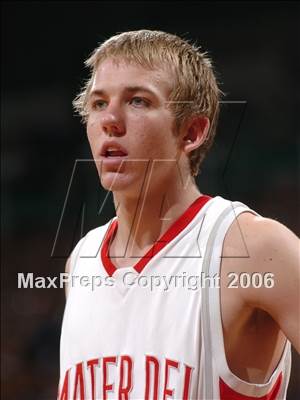 Thumbnail 2 in Mater Dei vs. Villa Park (CIF SoCal D2 Final) photogallery.