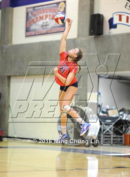 Thumbnail 2 in El Toro @ Tesoro photogallery.