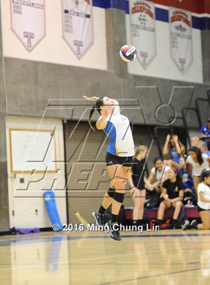 Thumbnail 2 in El Toro @ Tesoro photogallery.