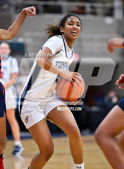 Thumbnail 1 in Fort Bend Dulles vs. Tompkins (UIL 6A  Quarterfinal) photogallery.