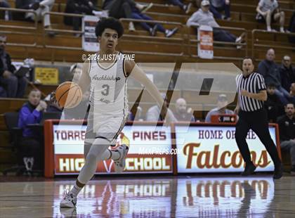 Thumbnail 3 in Montgomery vs. Archbishop Mitty (Torrey Pines Holiday Classic) photogallery.