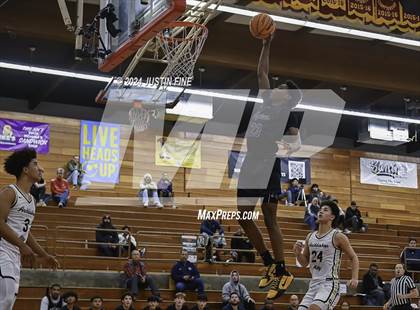 Thumbnail 1 in Montgomery vs. Archbishop Mitty (Torrey Pines Holiday Classic) photogallery.