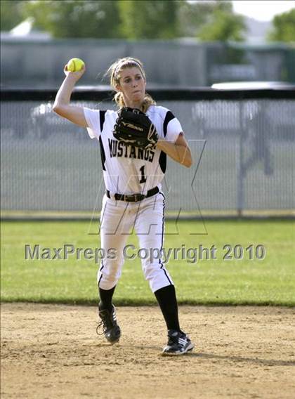 Thumbnail 1 in Centennial @ Stockdale photogallery.