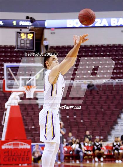 Thumbnail 2 in Our Lady of the Sacred Heart vs. Constitution (PIAA AA Championship) photogallery.