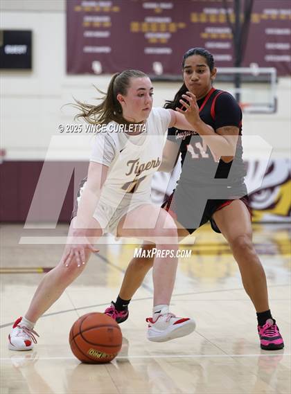 Thumbnail 3 in Canyon @ Dripping Springs photogallery.