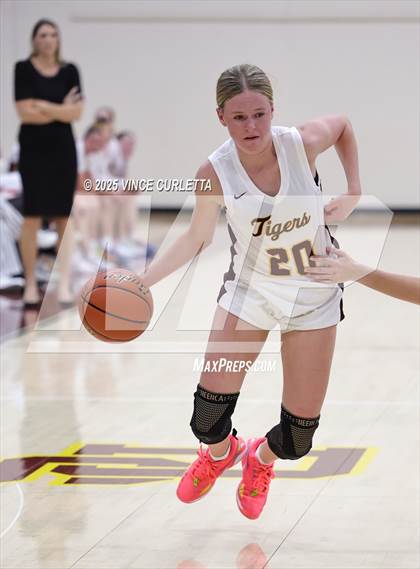 Thumbnail 2 in Canyon @ Dripping Springs photogallery.