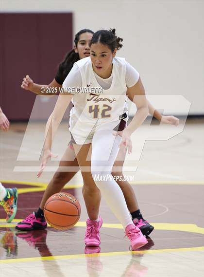 Thumbnail 1 in Canyon @ Dripping Springs photogallery.