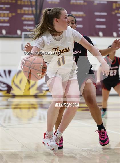 Thumbnail 1 in Canyon @ Dripping Springs photogallery.