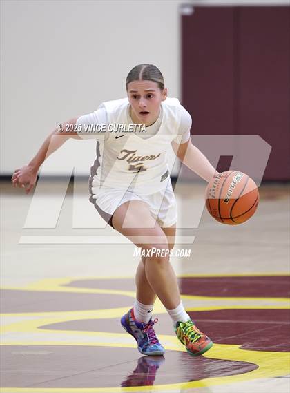 Thumbnail 2 in Canyon @ Dripping Springs photogallery.