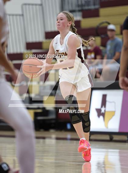 Thumbnail 2 in Canyon @ Dripping Springs photogallery.