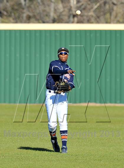 Thumbnail 2 in MacArthur vs McKinney North (Creekview Invitational) photogallery.