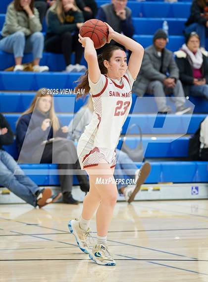 Thumbnail 1 in Saint Mary's vs. California (Pinole Valley Tip-Off Classic) photogallery.