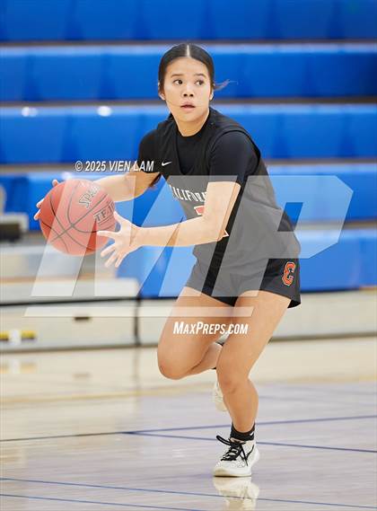Thumbnail 1 in Saint Mary's vs. California (Pinole Valley Tip-Off Classic) photogallery.
