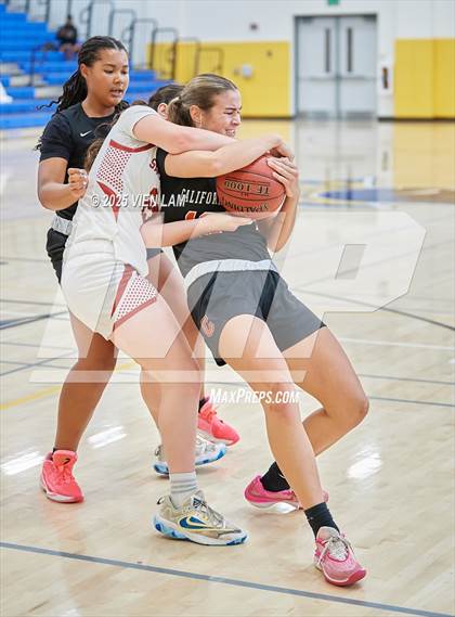 Thumbnail 3 in Saint Mary's vs. California (Pinole Valley Tip-Off Classic) photogallery.