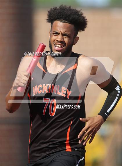 Thumbnail 1 in Buffalo Public (All-High Meet) 4x800 Relays photogallery.