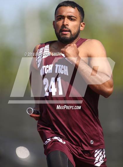 Thumbnail 1 in Buffalo Public (All-High Meet) 4x800 Relays photogallery.