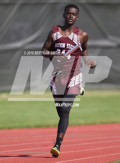 Thumbnail 2 in Buffalo Public (All-High Meet) 4x800 Relays photogallery.