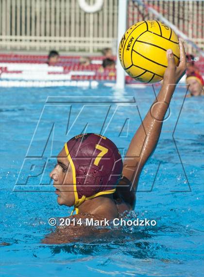 Thumbnail 3 in JSerra Catholic vs. Yorba Linda photogallery.