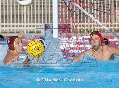 Thumbnail 2 in JSerra Catholic vs. Yorba Linda photogallery.