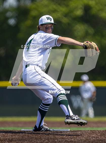 Thumbnail 1 in Brentwood vs William Floyd photogallery.