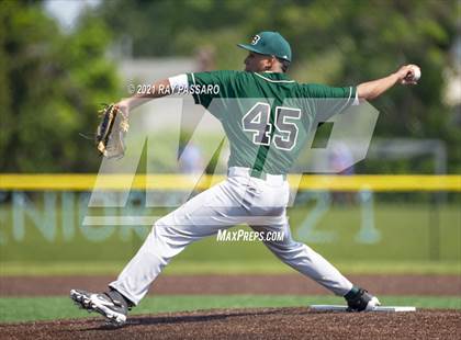 Thumbnail 2 in Brentwood vs William Floyd photogallery.