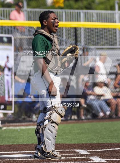Thumbnail 2 in Brentwood vs William Floyd photogallery.