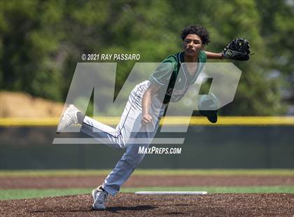 Thumbnail 2 in Brentwood vs William Floyd photogallery.