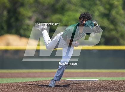 Thumbnail 2 in Brentwood vs William Floyd photogallery.