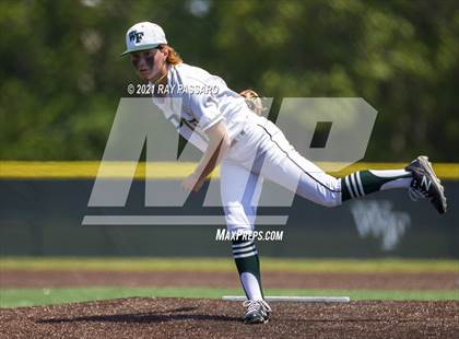 Thumbnail 1 in Brentwood vs William Floyd photogallery.