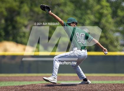Thumbnail 3 in Brentwood vs William Floyd photogallery.