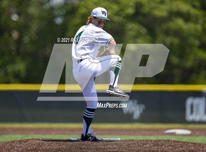 Thumbnail 3 in Brentwood vs William Floyd photogallery.