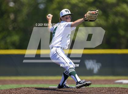 Thumbnail 3 in Brentwood vs William Floyd photogallery.