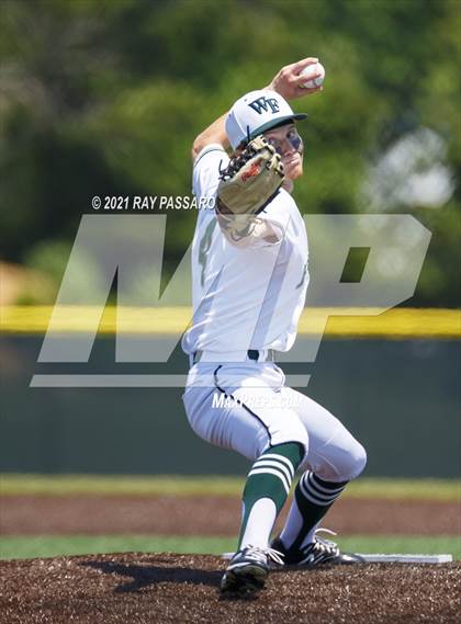 Thumbnail 1 in Brentwood vs William Floyd photogallery.