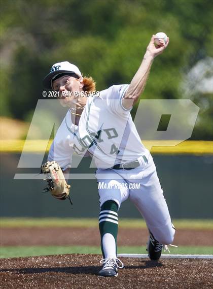 Thumbnail 3 in Brentwood vs William Floyd photogallery.